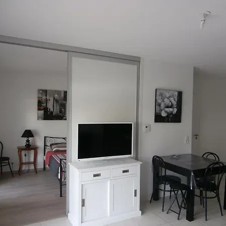 Adartza - Bien Moderne Avec Grand Balcon Et Parking